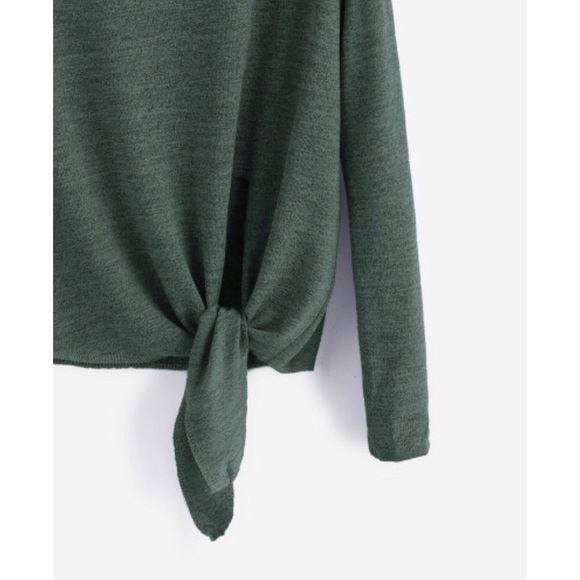 ‼️LAST ONE‼️ Criss Cross Tie Front T-Shirt - Picture 3 of 7